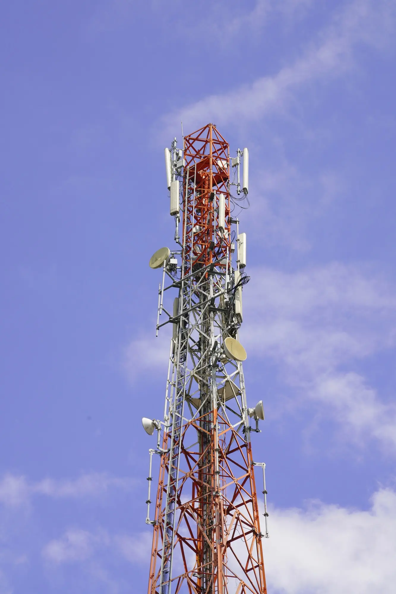 PT Tower Bersama Infrastructure Tbk ("TBIG") Mengumumkan Kinerja Keuangan Semester Pertama 2025